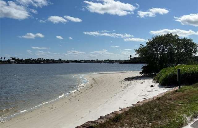 7030 Half Moon Cir photos photos