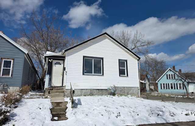 Large Single Family House Available Soon 3 Bedrooms photos photos
