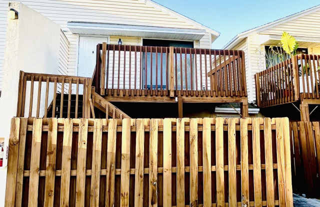 635 Executive Center Drive photos photos