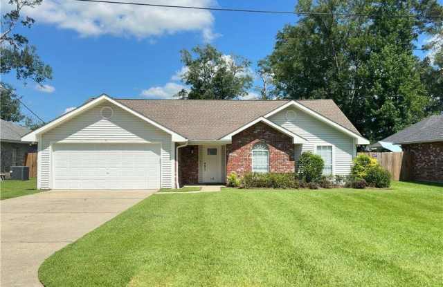 104 Elm Court - 104 Elm Court, Hammond, LA 70403
