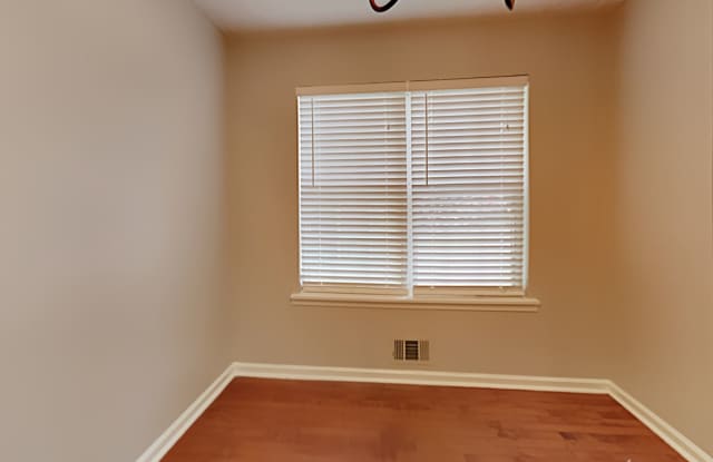 175 White Pines Drive Gallery 4