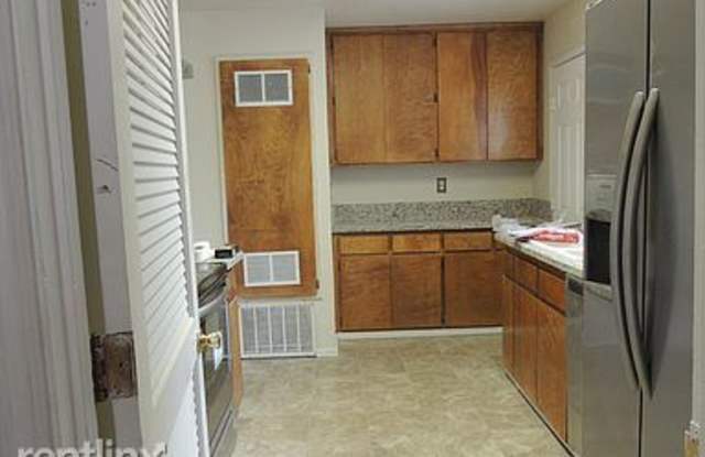 150 Artesia Dr Gallery 4