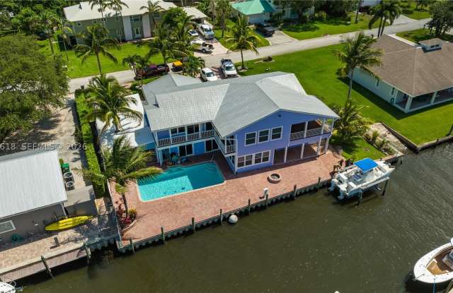 474 Peninsula Dr Gallery 3