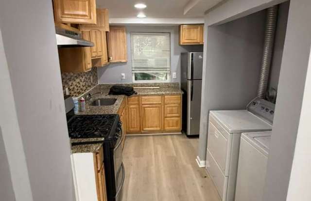 Recently Renovated 3 Bed 1.5 Bath Ready To Move In ASAP photos photos