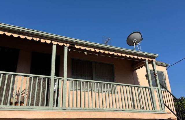 Central Los Feliz 1bed with TWO WEEKS FREE! photos photos