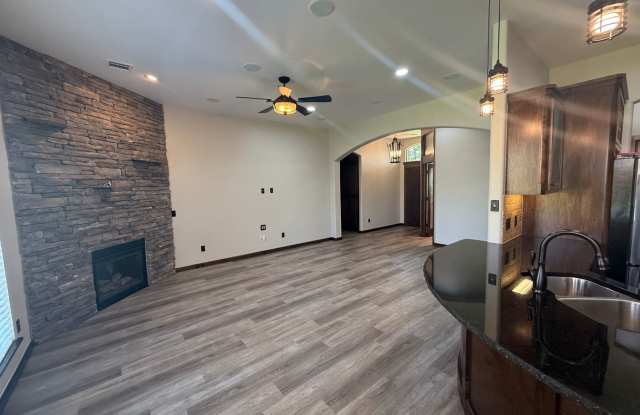 3 bed plus office, Neighborhood amenities include a neighborhood pond, Pool and playground! Gallery 3