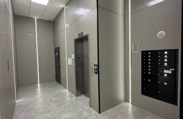 101-07 91 St Gallery 2