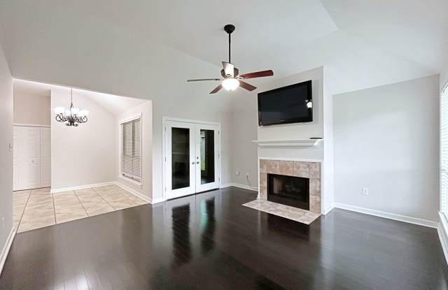 Charming 3-Bedroom Home in High Point Subdivision, Baton Rouge - 17413 East Sugar Mill Drive, East Baton Rouge County, LA 70817