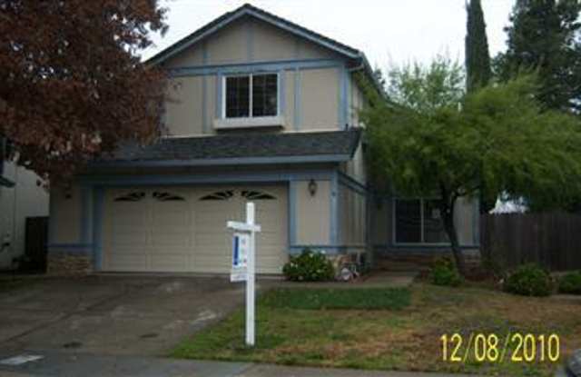 4 bed | 2.5 bath | 1712 SF | 2 Car Garage | Two Story | Tenant pays $175 monthly for WS&G photos photos