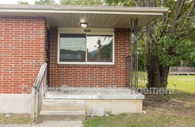 3994 Hughes Ave photos photos