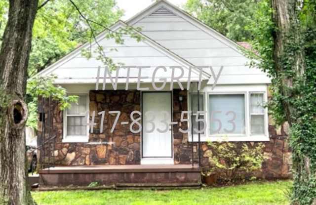 2618 W Elm St photos photos