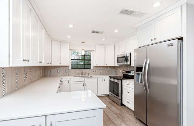 2 Bedroom Townhome with Private Patio photos photos