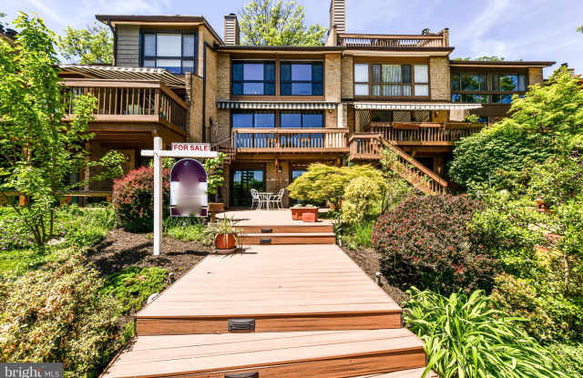 2011 LAKEWINDS DRIVE - 2011 Lakewinds Drive, Reston, VA 20191