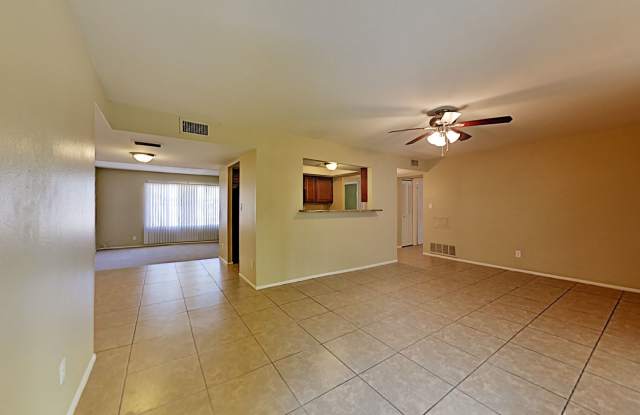 5505 N 40th Drive Gallery 3
