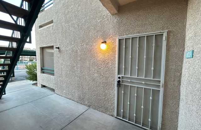 1st Floor 1-Bedroom 1-Bathroom unit! Gallery 1