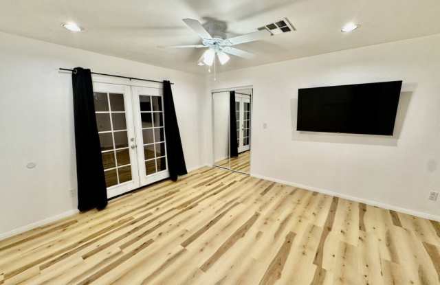 132 S Lemon Avenue - 132 South Lemon Avenue, Azusa, CA 91702