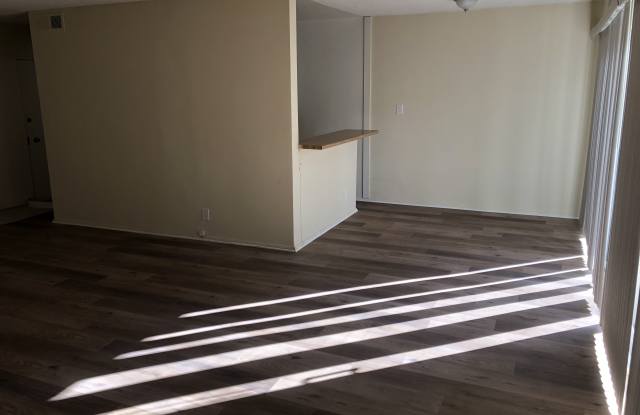 4055 Tujunga Gallery 2