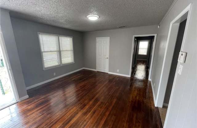 1717 Karen Dr Gallery 2
