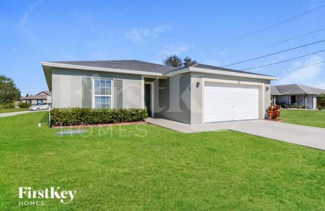 511 Southwest Nadell Avenue - 511 Southwest Nadell Avenue, Port St. Lucie, FL 34953