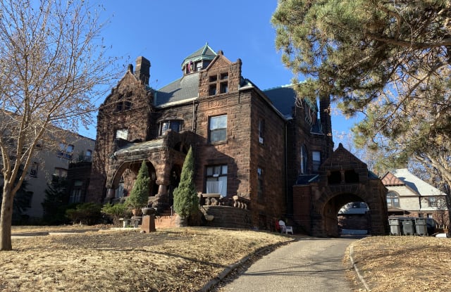 1818 Lasalle Ave - 1818 Lasalle Avenue, Minneapolis, MN 55403