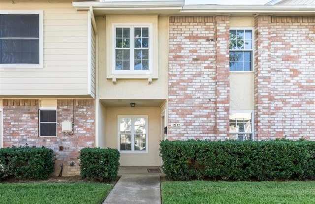 1971 Shorewood Drive - 1971 Shorewood Drive, Grapevine, TX 76051
