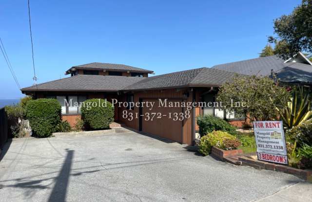 Spacious 3 Bed 2 Bath With Panoramic Ocean Views, Vaulted Ceilings, Two Car Garage and More photos photos