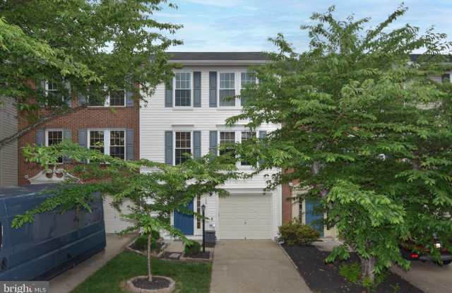 109 SHIRLEY Square SE Gallery 2