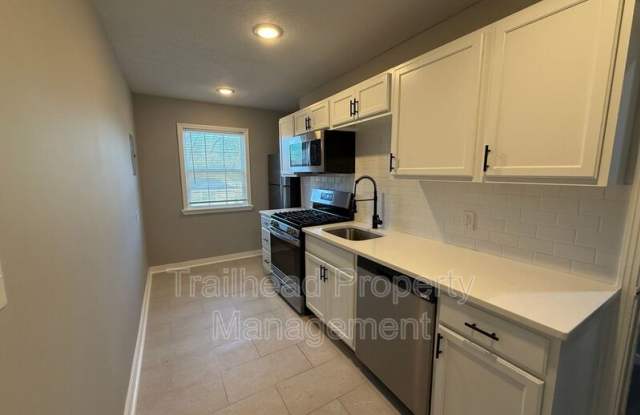 300 E Gregory photos photos