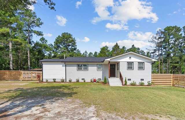 3 Bedroom, 2.5 Bath Country Living. photos photos