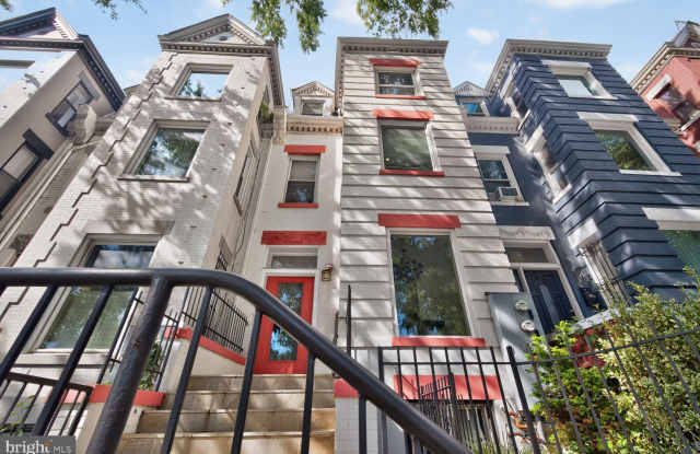24 RHODE ISLAND Avenue NE Gallery 4