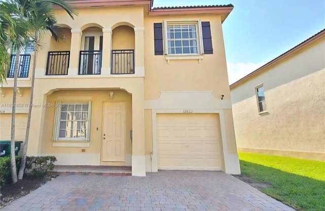 12822 SW 135th St photos photos