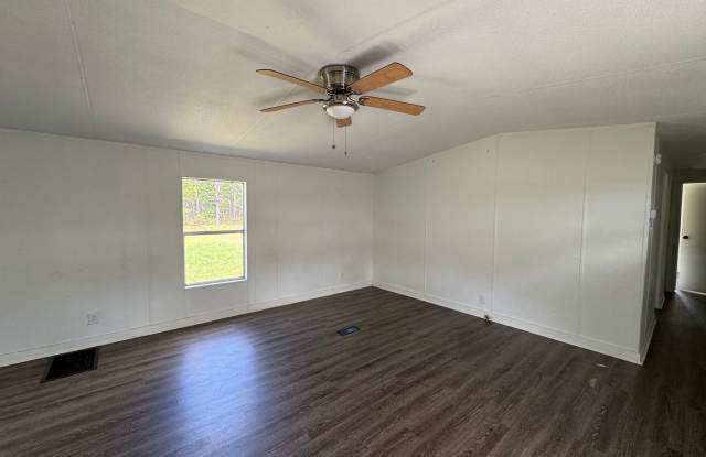 3 bedroom 2 bath Mobile Home on 1 acre in Suwannee County Gallery 3