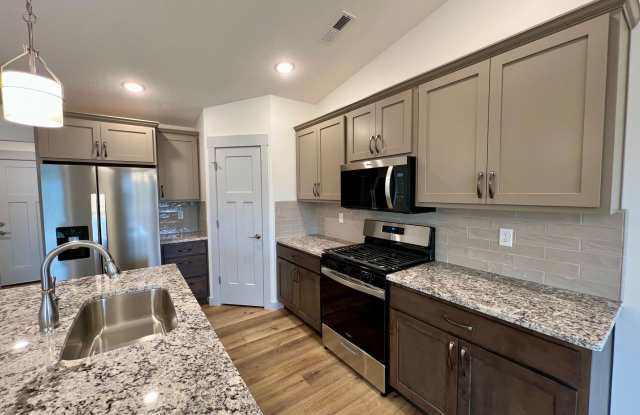 Newly built 3-bedroom duplex in Irvine Acres! - 4650 Pierce Drive, Pottawatomie County, KS 66502