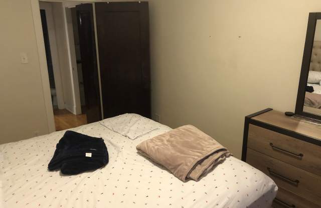 3121 West Foster Avenue photos photos