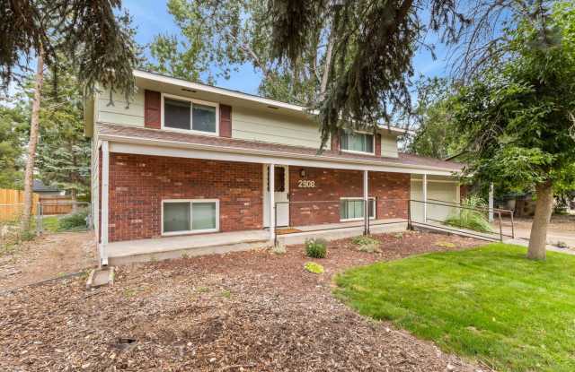 Updated 4-Bedroom Home photos photos