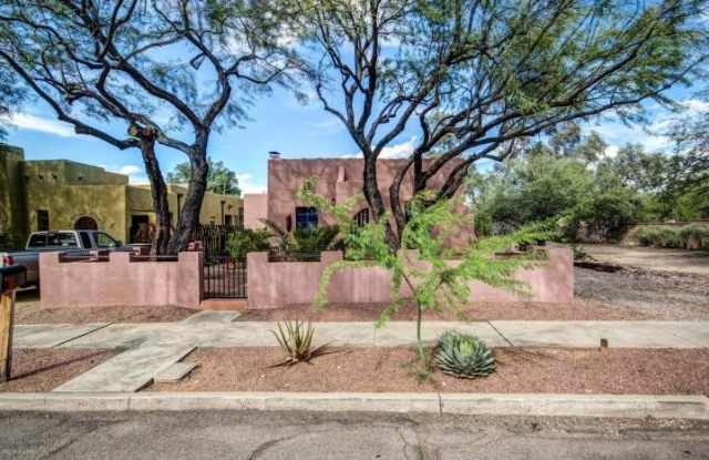 Pre-Lease August 2026 Adorable UofA Bungalow Updated Kitchen, A/C, Covered Patio, 4 Blocks from UofA , - 1823 East 10th Street, Tucson, AZ 85719