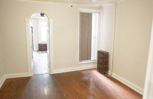 2704 Edmondson Ave Gallery 2