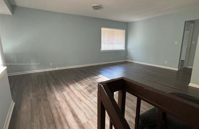 167 Wimbledon Lake Dr photos photos