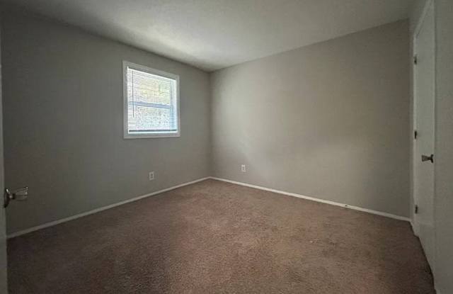 1468 Sherwood Drive Gallery 4