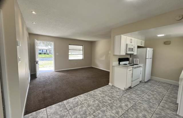 5139 Oak Hill Drive Gallery 3