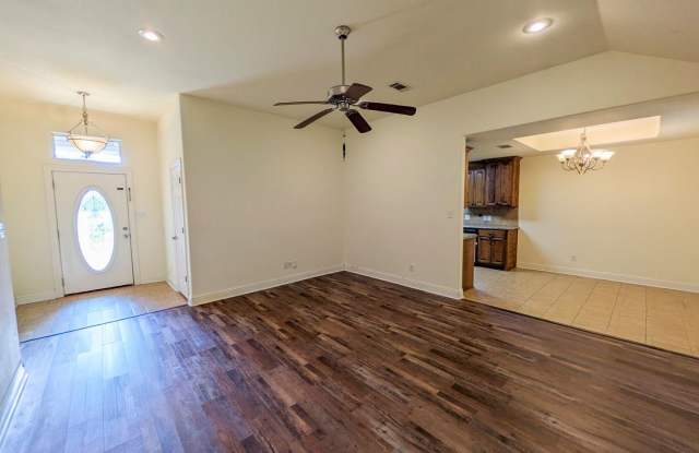 209 E. 2nd St., Port Neches, TX 77651 Gallery 4