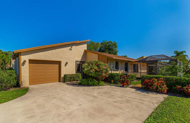 797 NW 32nd Avenue - 797 Northwest 32nd Avenue, Delray Beach, FL 33445 797 NW 32nd Avenue - 797 Northwest 32nd Avenue, Delray Beach, FL 33445