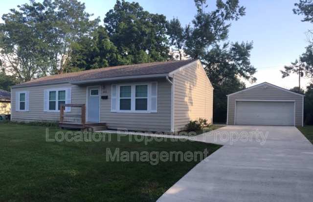 1611 W 21ST TER - 1611 West 21st Terrace, Lawrence, KS 66046