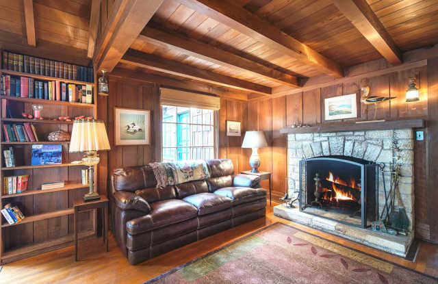 3722 Gate House by-the-Sea Gallery 3