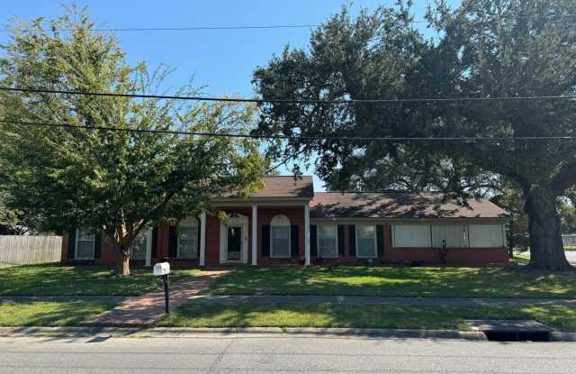1519 Jasmine Drive Gallery 1