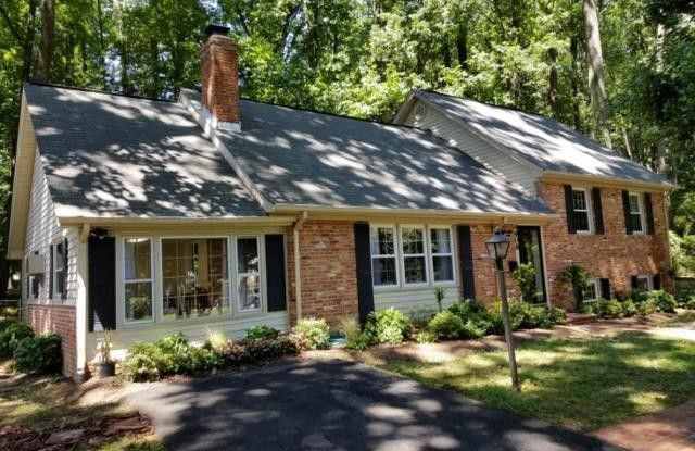 4908 Kingston Dr Gallery 2