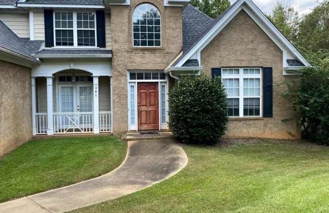 Large Home Settled on Culd-e-sac photos photos