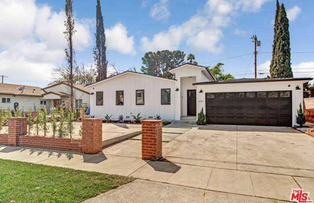 6517 Longridge Ave - 6517 Longridge Avenue, Los Angeles, CA 91401