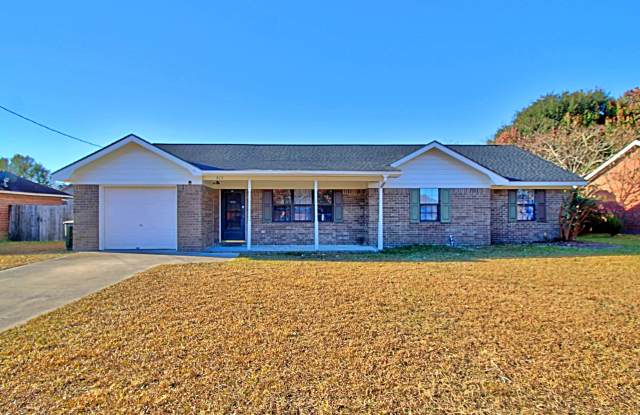 915 Churchfield Drive - 915 Churchfield Drive, Hinesville, GA 31313