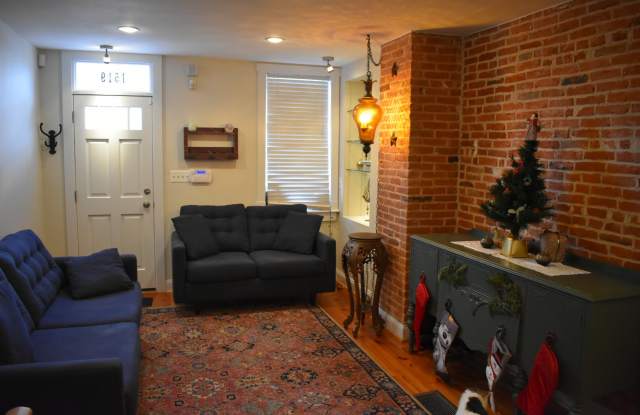 1519 East Clement Street Gallery 2